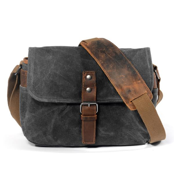 VINTAGE CANVAS CAMERA BAG 9262188789944